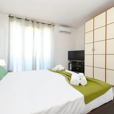 Desenzanoloft Official Partner Marriott Homes & Peschiera Fantasy Apartment's * Peschiera del Garda