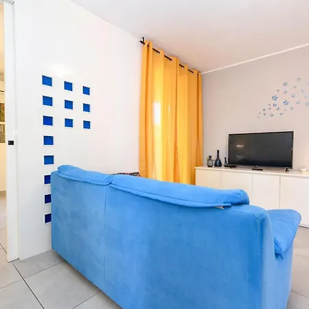 Apartment Desenzanoloft Official Partner Marriott Homes & Peschiera Fantasy Apartment's Peschiera del Garda
