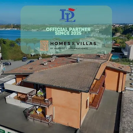 Desenzanoloft Official Partner Marriott Homes & Peschiera Fantasy Apartment's Apartmán *