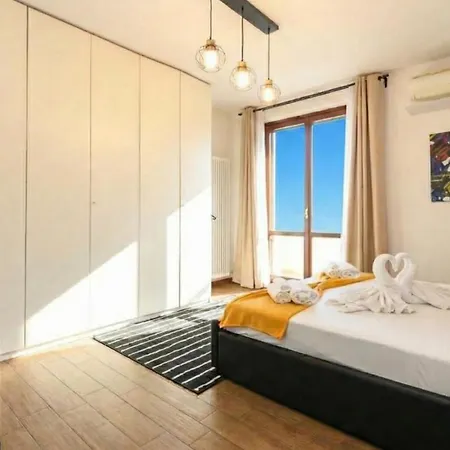 דירה Peschiera Fantasy Apartment's Desenzanoloft Official Partner Homes & By Marriott Bonvoy פסקיארה דל גארדה
