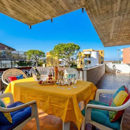 아파트 Peschiera Fantasy Apartment's Desenzanoloft Official Partner Homes & By Marriott Bonvoy *