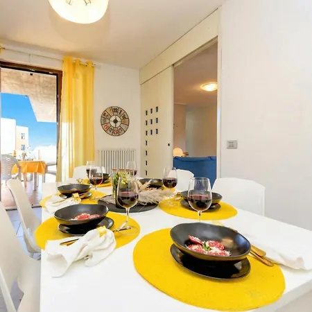 Peschiera Fantasy Apartment's Desenzanoloft Official Partner Homes & By Marriott Bonvoy 페스키에라델가르다