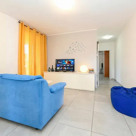 Peschiera Fantasy Apartment's Desenzanoloft Official Partner Homes & By Marriott Bonvoy