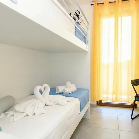 Peschiera Fantasy Apartment's Desenzanoloft Official Partner Homes & By Marriott Bonvoy דירה פסקיארה דל גארדה